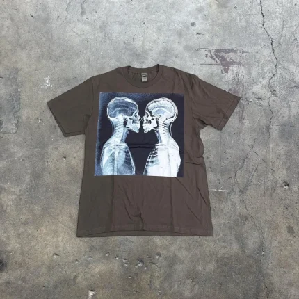 Atthemoment Kissing Tee (1)