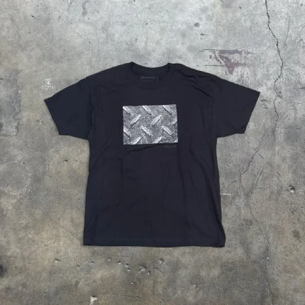 Atthemoment Steel Plate Tee (1)